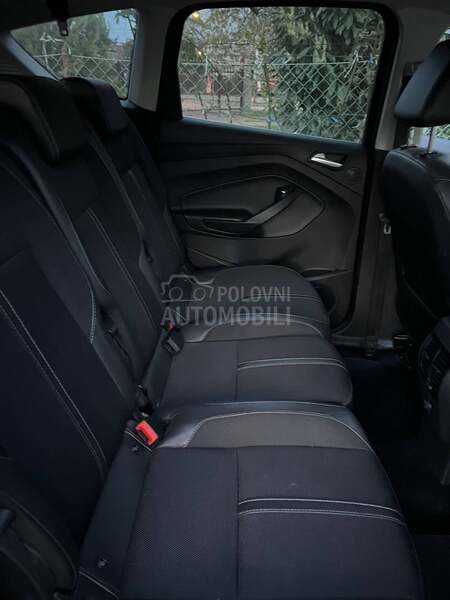 Ford C-Max Titanium