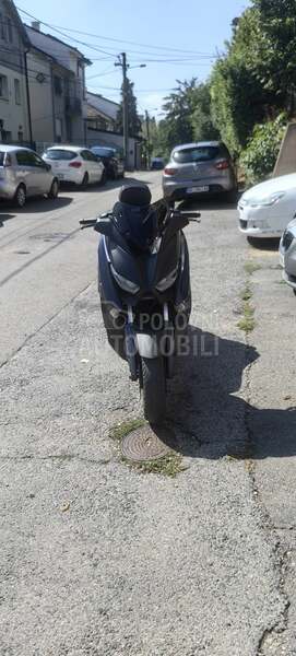 Yamaha Xmax