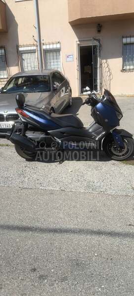 Yamaha Xmax