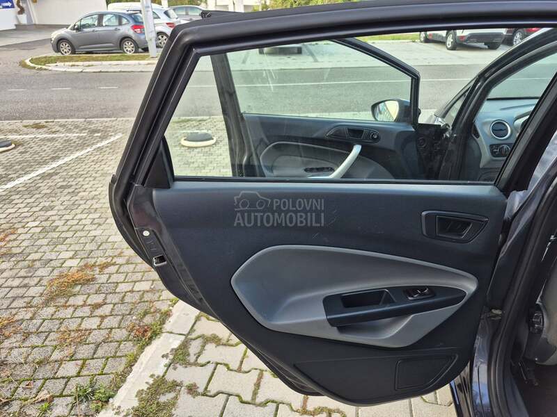 Ford Fiesta 1.4b ŠVAJCARSKA