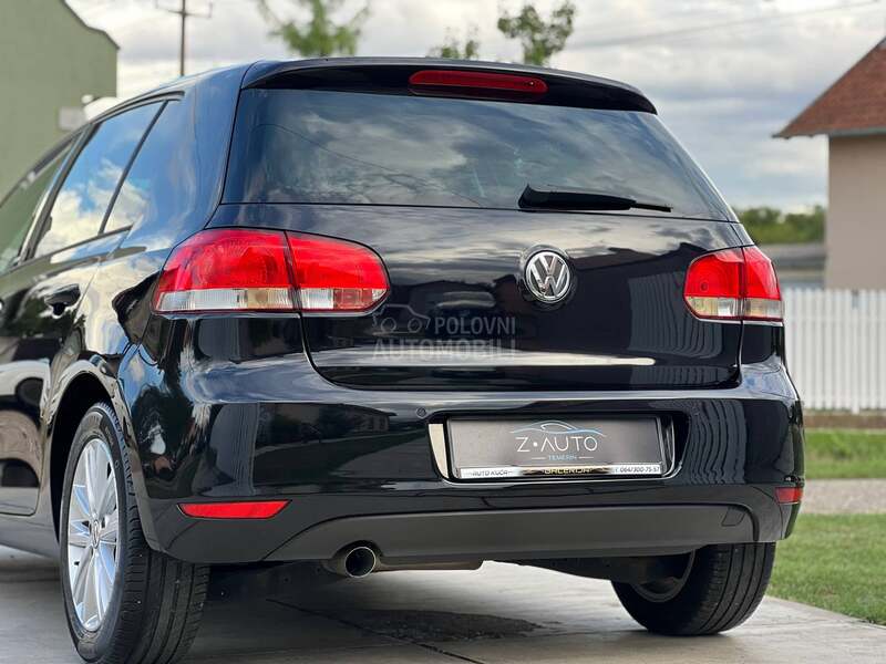 Volkswagen Golf 6 1.6TDi / S T Y L E