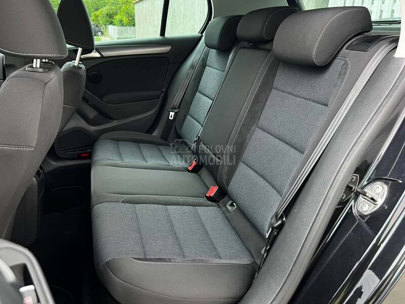 Volkswagen Golf 6 1.6TDi / S T Y L E