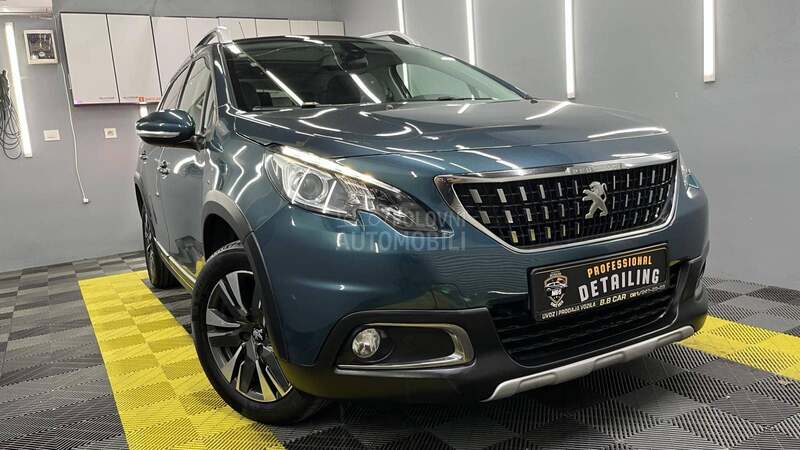 Peugeot 2008 ALLURE 1/1