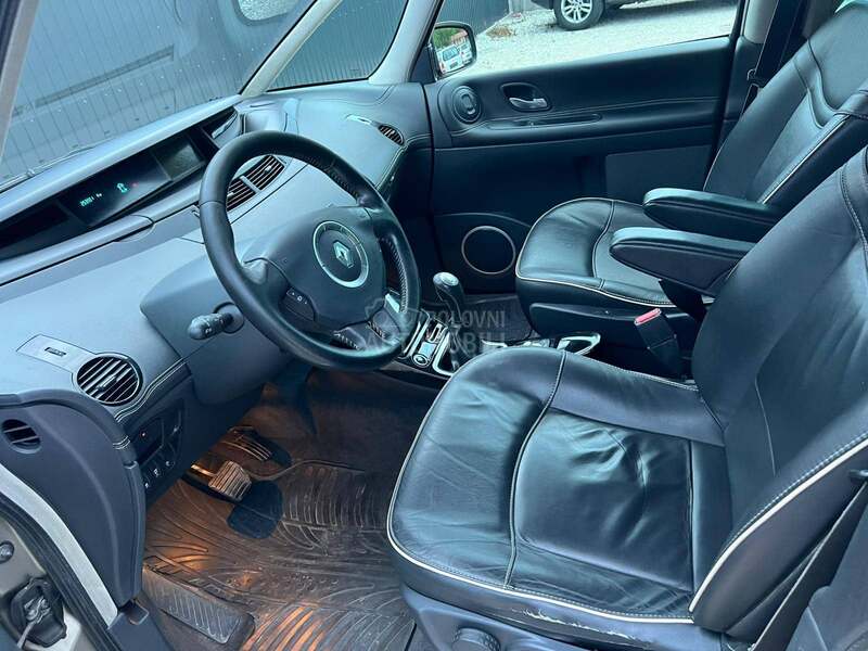 Renault Grand Espace 2.0 DCI INICIALE