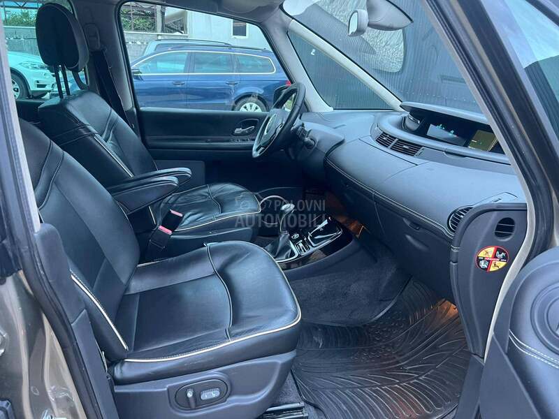 Renault Grand Espace 2.0 DCI INICIALE