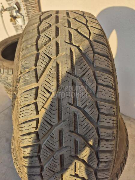 Tigar 215/55 R17 Zimska