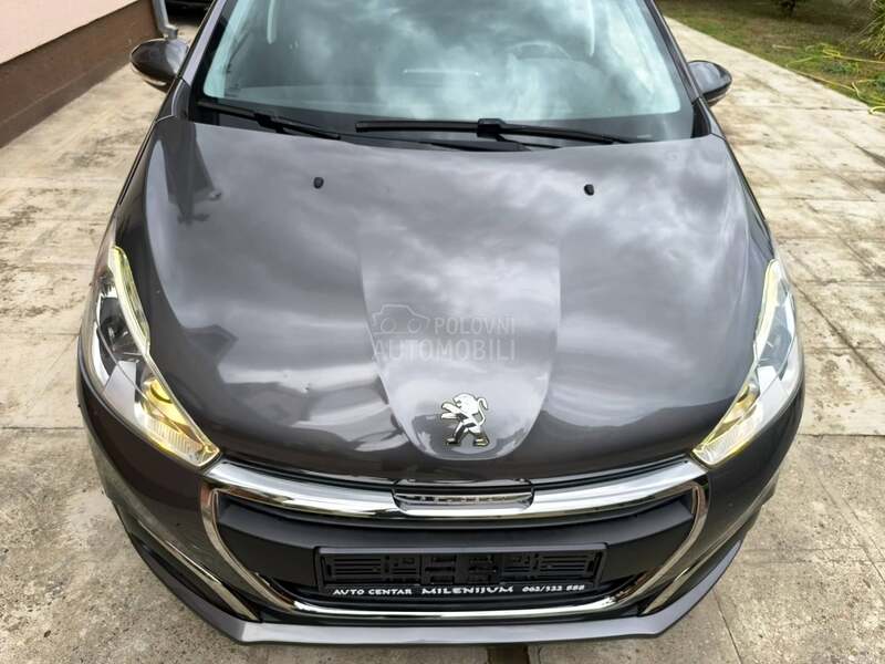 Peugeot 208 1.2 ALLURE