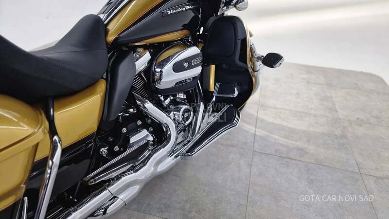 Harley Davidson ROAD GLIDE ULTRA