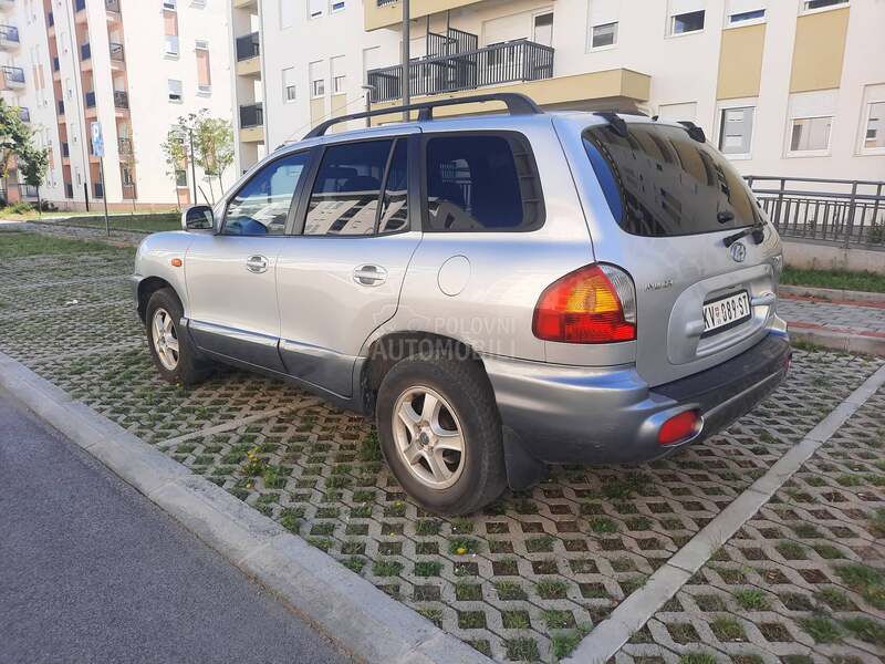Hyundai Santa Fe 4x4 BAS DOBAR