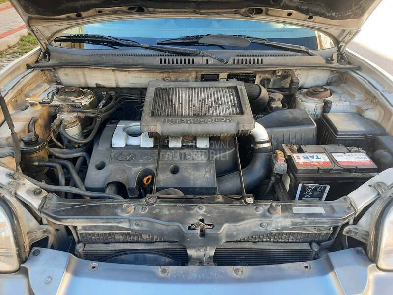 Hyundai Santa Fe 4x4 BAS DOBAR