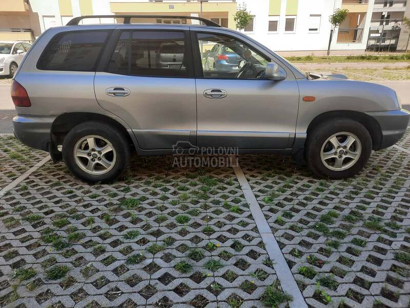 Hyundai Santa Fe 4x4 BAS DOBAR
