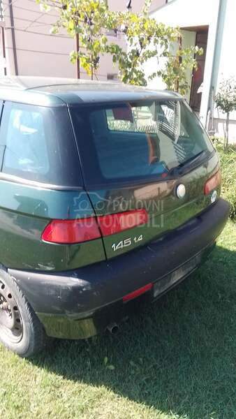 Alfa Romeo 145 