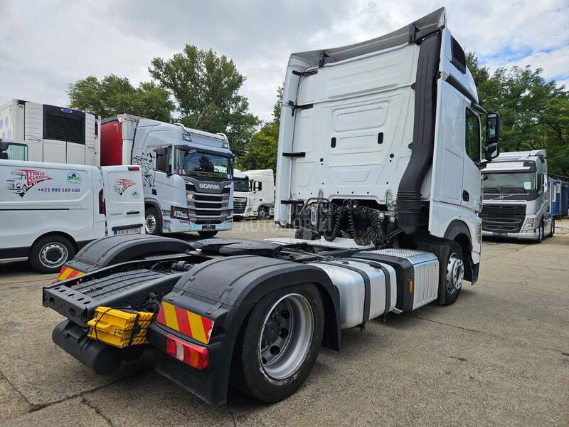 Mercedes Benz Actros 1851 Mega 4 komada