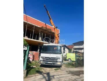 Mercedes Benz 818 kiper kran