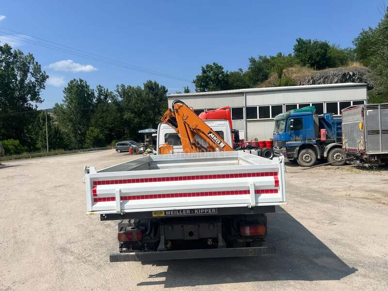Mercedes Benz 818 kiper kran