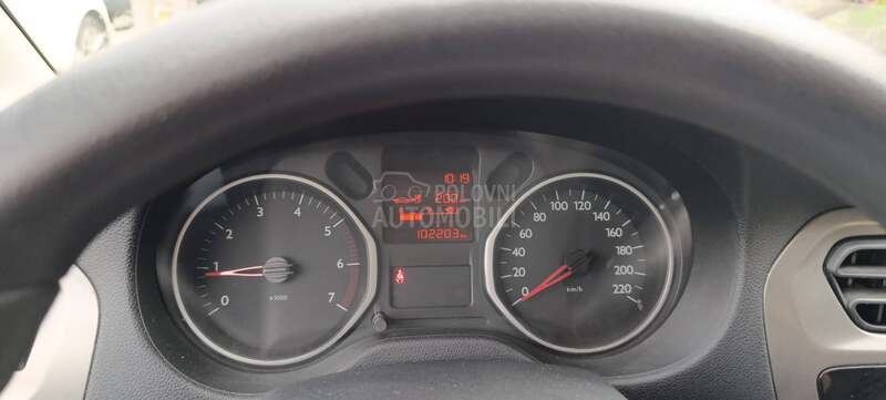Citroen C-ELYSEE 1.2 VTI 82 SEDUCTION