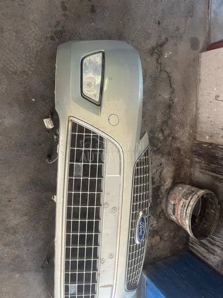 prednji branik mondeo mk4