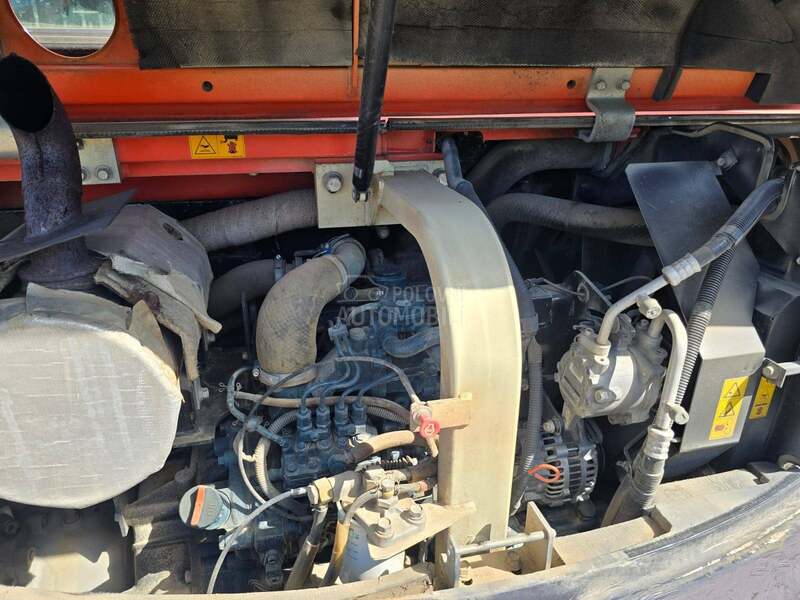 Kubota KX 080