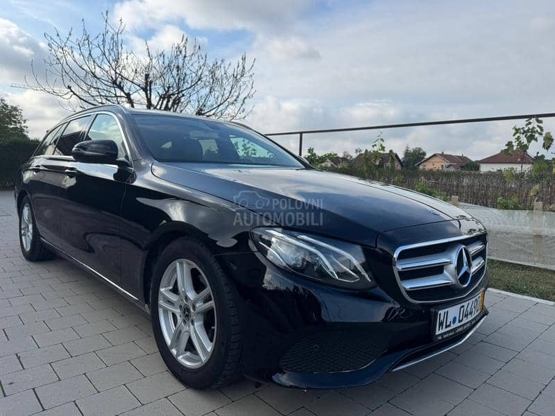 Mercedes Benz E 200 