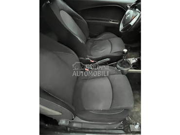 Sedista komplet za Alfa Romeo MiTo