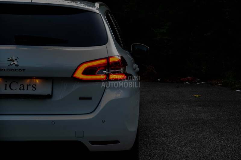 Peugeot 308 PERLA/LED/ALLURE