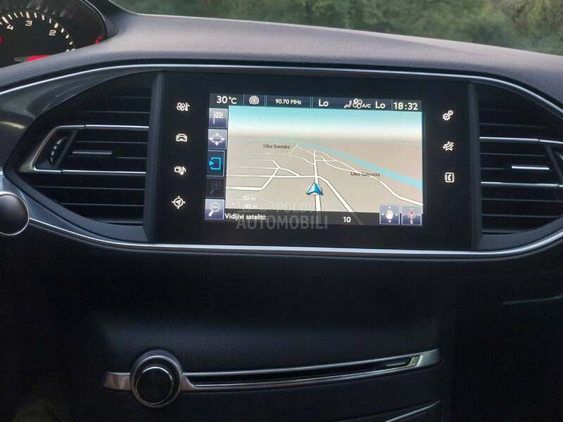 Peugeot 308 PERLA/LED/ALLURE