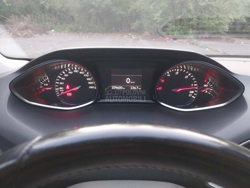 Peugeot 308 PERLA/LED/ALLURE