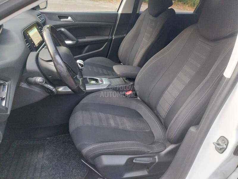 Peugeot 308 PERLA/LED/ALLURE