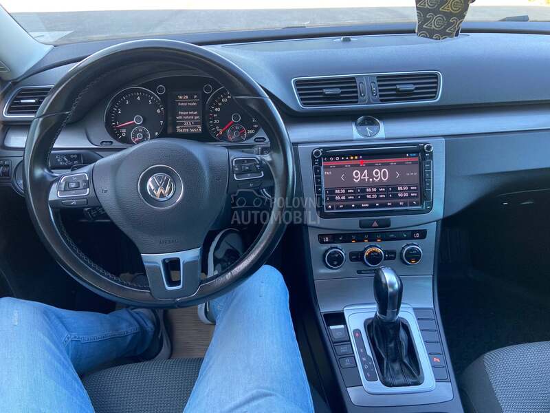 Volkswagen Passat B7 