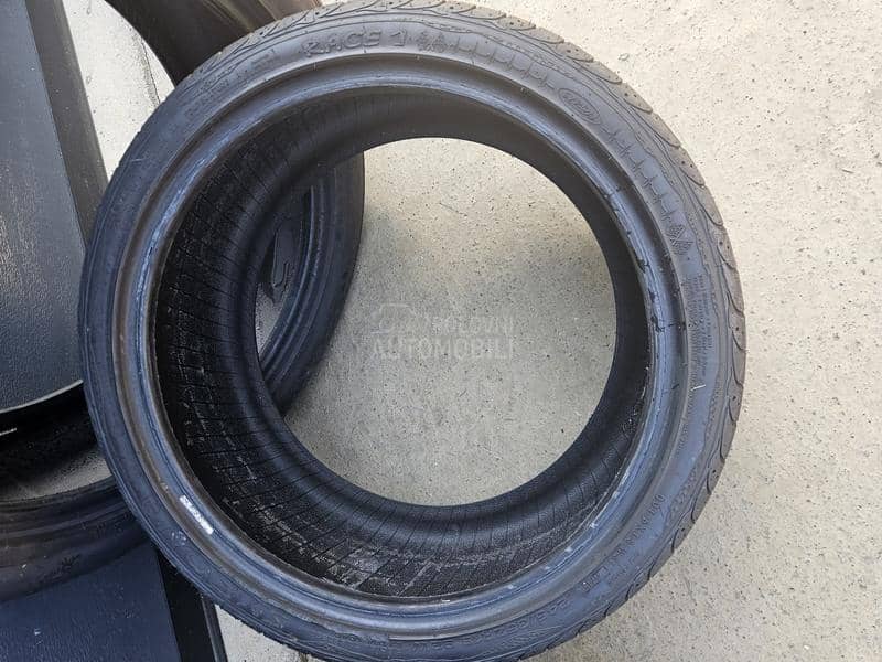 Syron 245/35 R18 Letnja