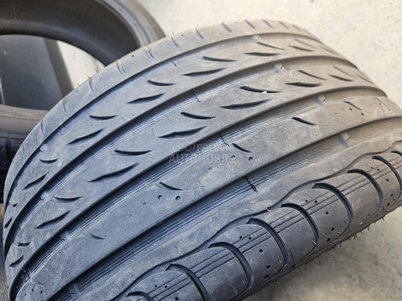 Syron 245/35 R18 Letnja