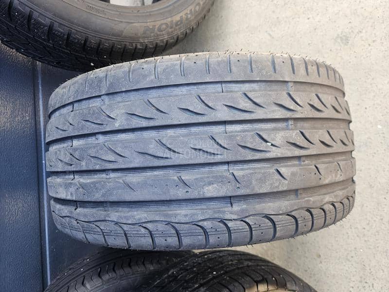 Syron 245/35 R18 Letnja