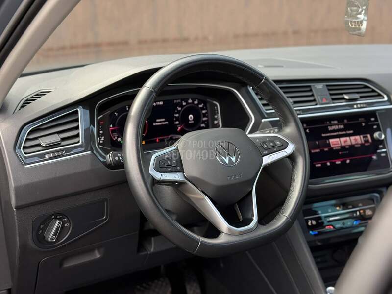 Volkswagen Tiguan DSG/Pano/Kamera