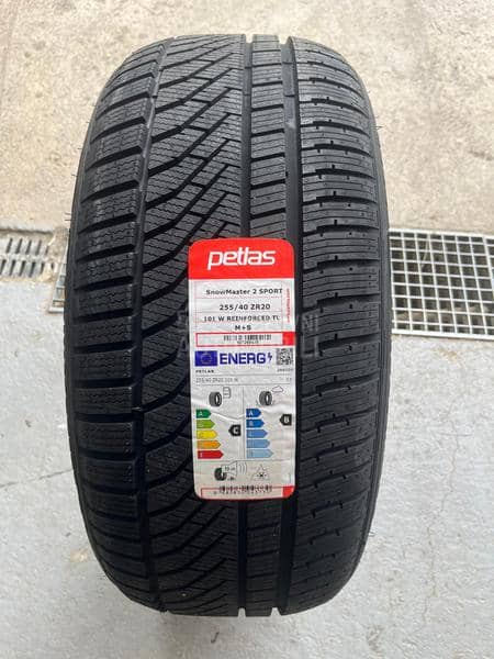 Petlas 255/40 R20 Zimska