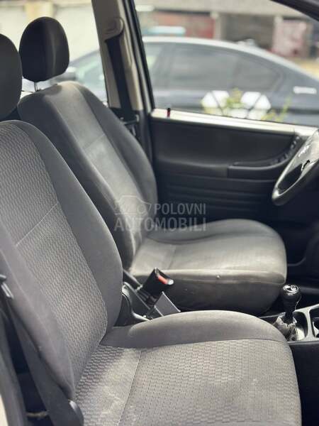 Opel Zafira 1.6