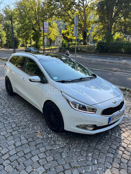 Kia cee`d sw 
