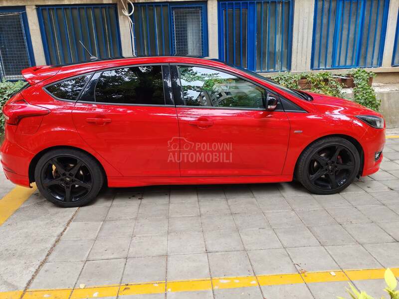 Ford Focus ST-LINE