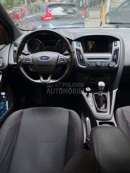 Ford Focus ST-LINE