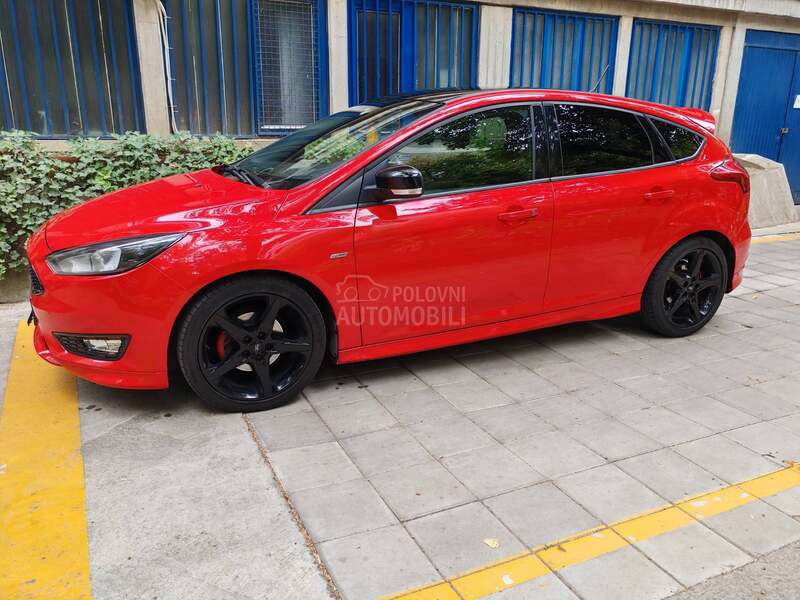 Ford Focus ST-LINE