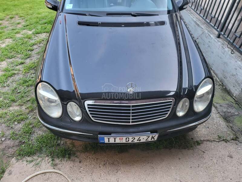 Mercedes Benz E 270 