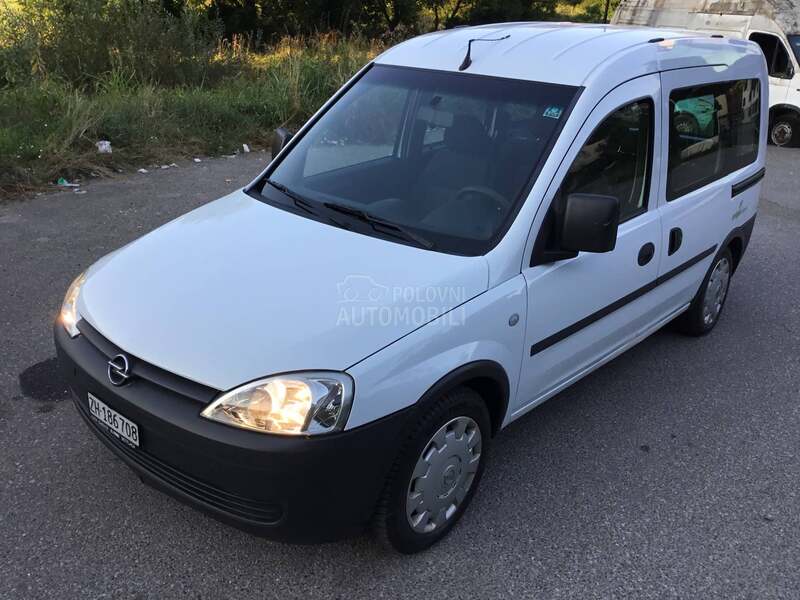 Opel Combo CNG /  Svajcarska