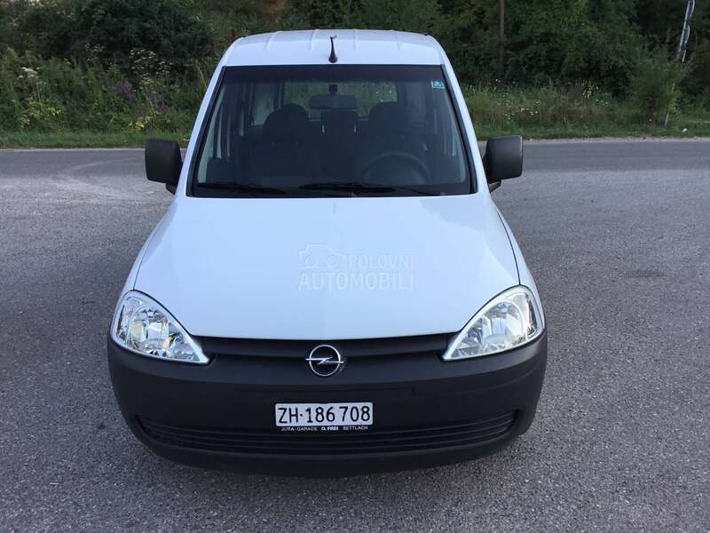 Opel Combo CNG /  Svajcarska