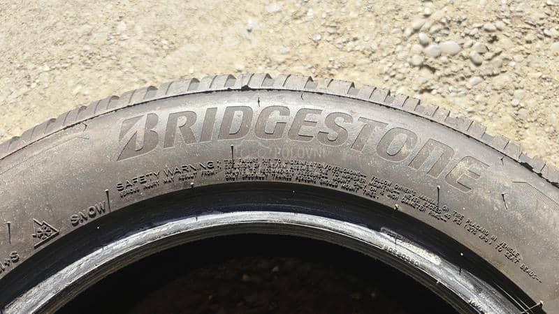 Bridgestone 215/60 R16 Zimska