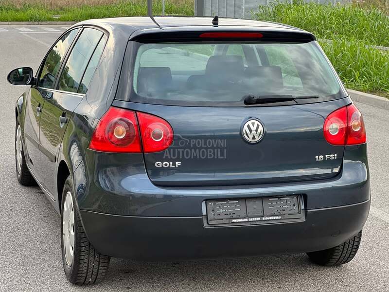 Volkswagen Golf 5 1.6 b SWlSS