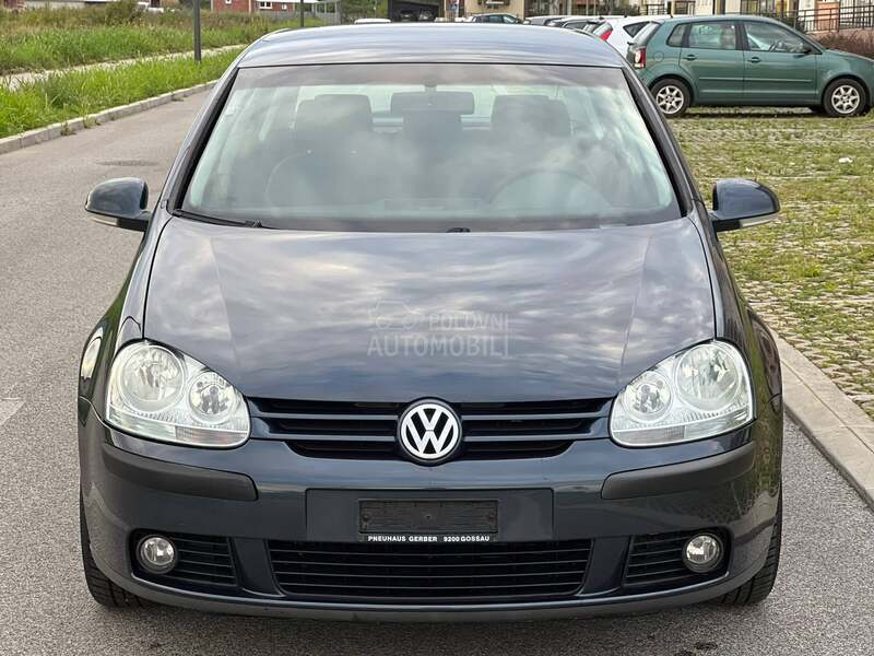 Volkswagen Golf 5 1.6 b SWlSS