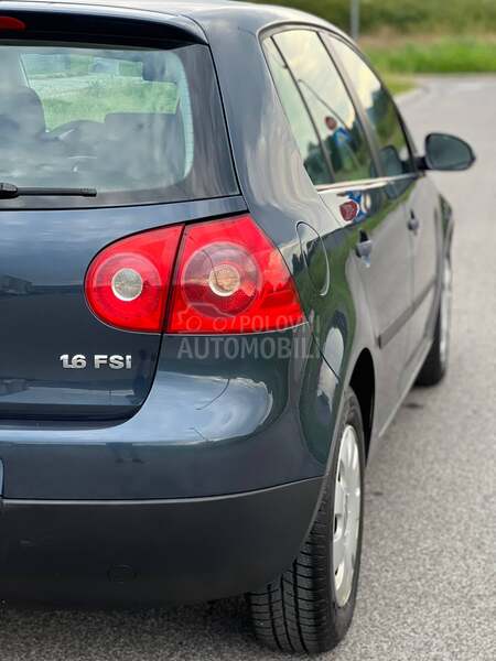 Volkswagen Golf 5 1.6 b SWlSS