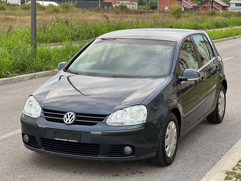 Volkswagen Golf 5 1.6 b SWlSS