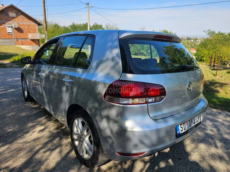 Volkswagen Golf 6 1.6TDI DSG HIGHLINE