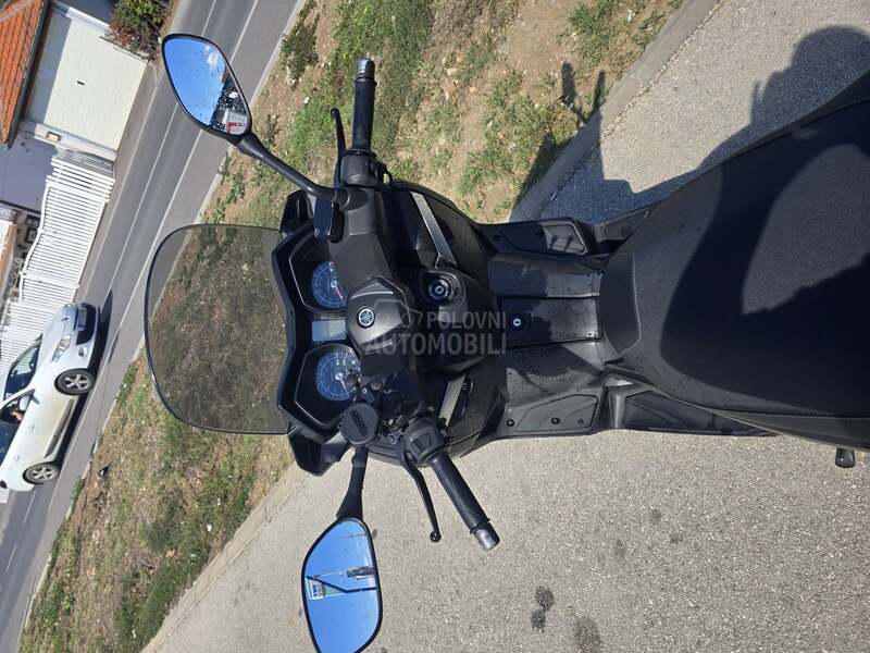 Yamaha X MAX 400