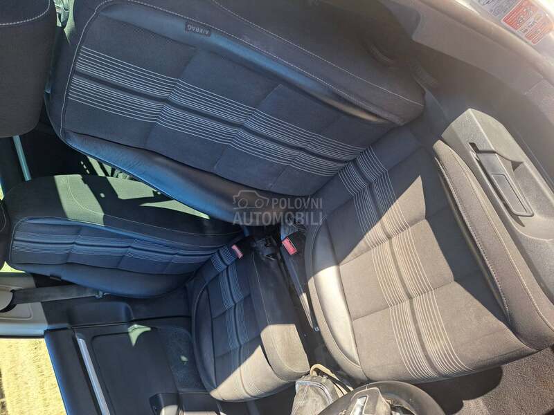 Volkswagen Golf 6 2.0 P-O-G-L-E-D-A-J